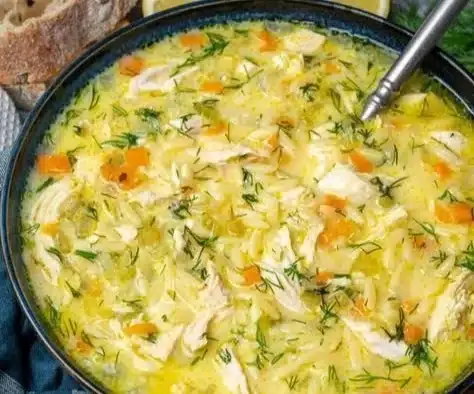 Avgolemono (Greek Lemon Chicken Soup)