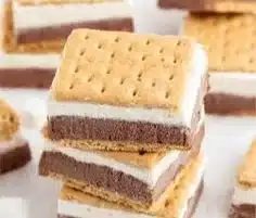 Delicious frozen desserts and sweet snacks showcased in a vibrant food pin.